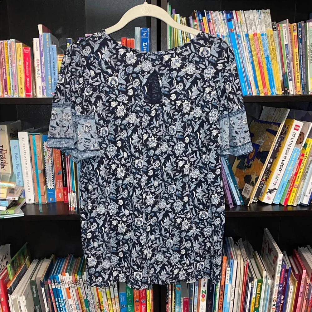 Lucky Brand Navy and White Floral Top - Picture 3 of 6